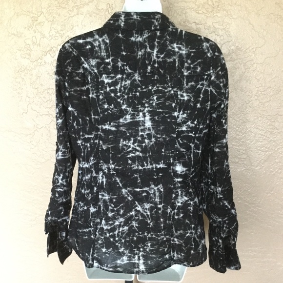 Michael Kors Black White Tie Dye Shirt 8 M - Picture 2 of 3